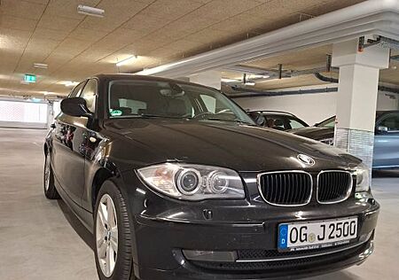 BMW 118i Edition Lifestyle Edition Lifestyle