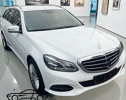 Mercedes-Benz E 250 T-Model 4Matic*Leder*360