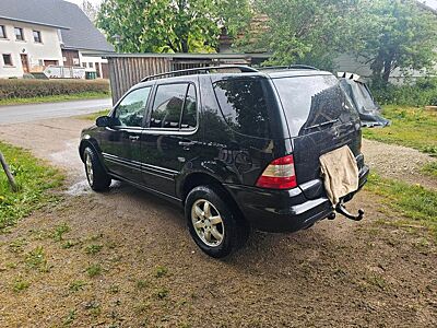 Mercedes-Benz ML 350 -