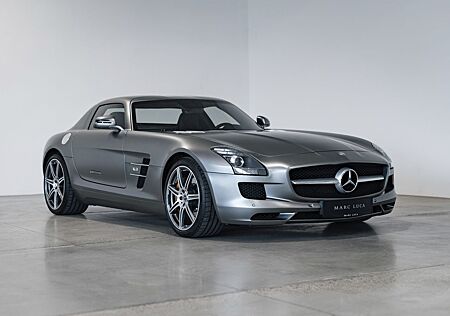 Mercedes-Benz SLS AMG Coupe