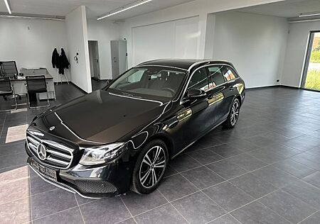 Mercedes-Benz E 450 T 4Matic Avantgarde-Multibeam LED-360°Kam