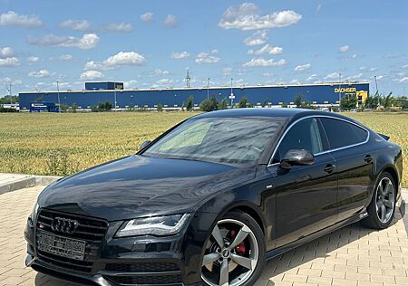 Audi A7 3.0 TDI clean d. quattro* S-LINE * BOSE * ROT