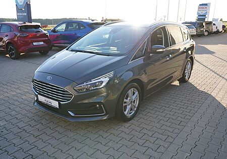 Ford S-Max Titanium