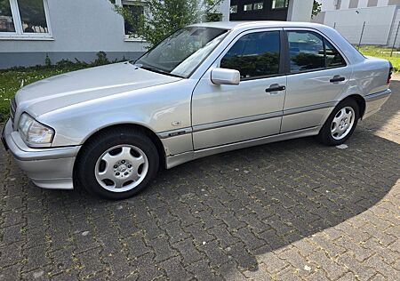 Mercedes-Benz C 180 CLASSIC SELECTION Classic Selection