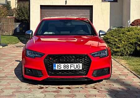 Audi S4 3.0 TFSI tiptronic quattro -