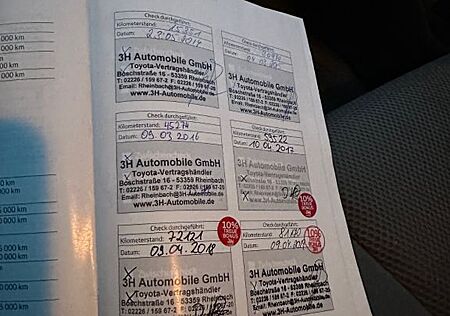 Toyota Hilux 3,0D AUT. / 1. HAND / SCHECKHEFT / KAMERA