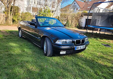 BMW 318i Cabrio Youngtimer