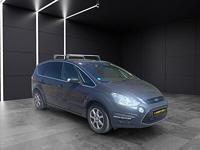 Ford S-MAX TDCi Titanium 7-Sitzer *TÜV NEU*