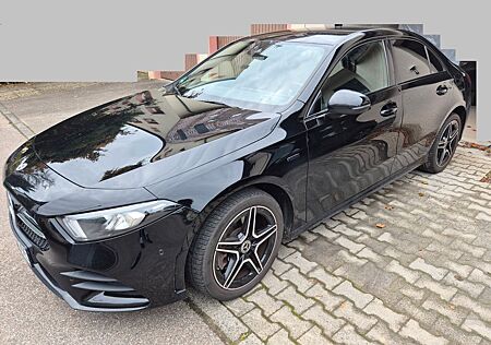 Mercedes-Benz A 250 A250e-AMG/AHK/Ed2020/DCT