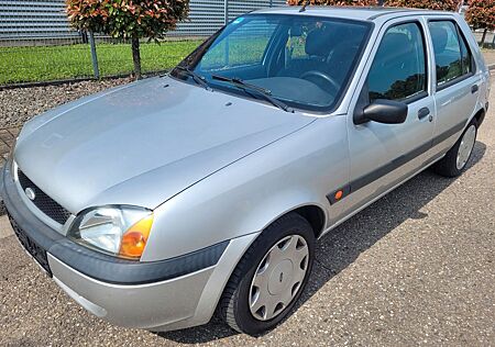 Ford Fiesta 1.3 37 kW*ZV*Servo*Klima*1. HAND*TÜV NEU