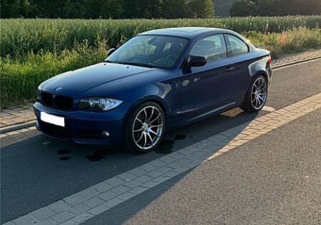 BMW 120i Coupé - M-Paket - Blau