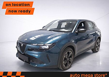 Alfa Romeo Junior Elettrica 54 kWh ACC/LED/PDC/Carplay