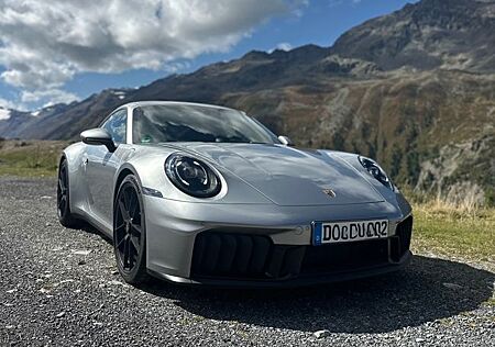 Porsche 992 Carrera GTS Coupé, Vollschalensitze, Folier