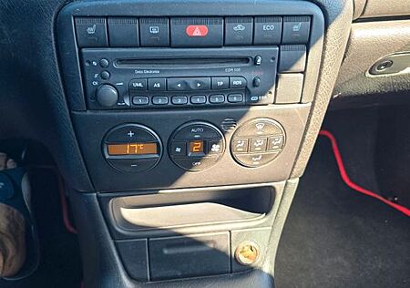 Opel Vectra 1.6 -