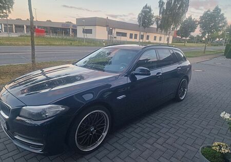 BMW 520d Touring A Luxury Line Head-up,Aut.AhK.Pano.