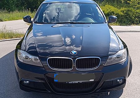 BMW 320i E90 LCI*M-Paket*TÜV 01/27*Leder*