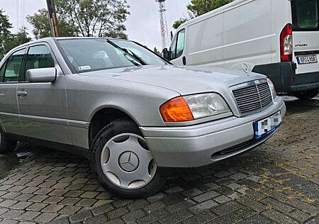 Mercedes-Benz C 180 ELEGANCE Automatik! Wenig km!Top Zustand!