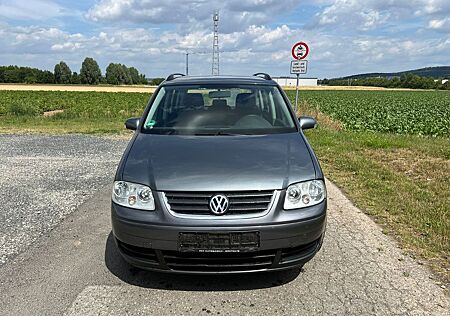 VW Touran Volkswagen 1.9 TDI 74kW Basis Klima AHK