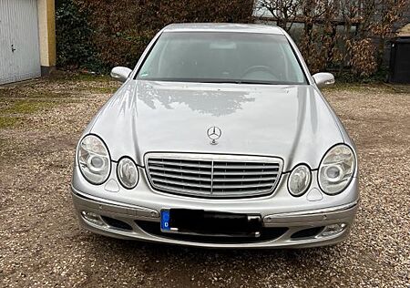 Mercedes-Benz E 240 ELEGANCE Elegance