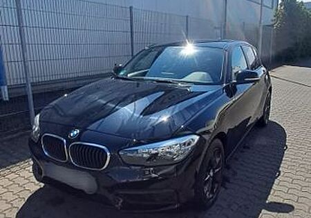 BMW 118 d Multifunktionslenkrad 2-Zonen SHZ Tempo