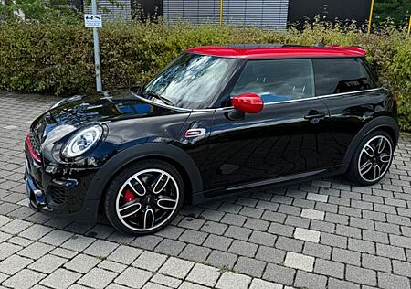 Mini John Cooper Works / HK/ Panorama/ Leder/ Garantie