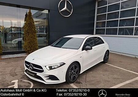 Mercedes-Benz A 180 AMG*MBUX*PARK*NIGHT*NAVI*Night-P*KAMERA*