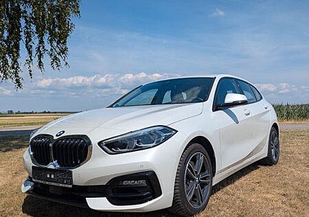 BMW 118i Sport Line Sport Line