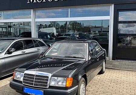 Mercedes-Benz 200 Diesel W124 H-Zulassung