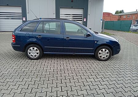 Skoda Fabia Combi 1.4 16V Comfort Klima Tüv