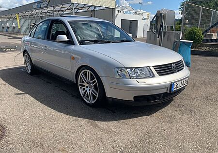 VW Passat Volkswagen 2.8 V6 tiptronic Syncro Comfortline C...