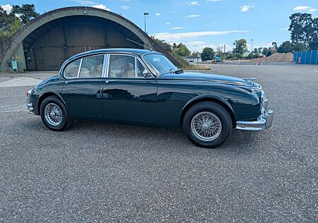 Jaguar MK II