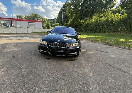 BMW 318i -
