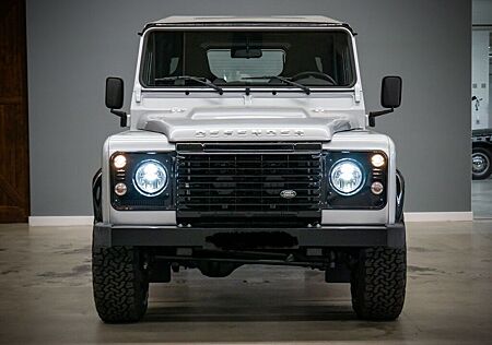 Land Rover Defender V8 70th anniversary