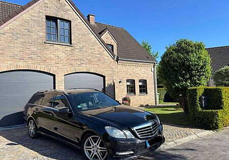 Mercedes-Benz E 350 CDI T BlueEFFICIENCY AVANTGARDE Amg-Paket