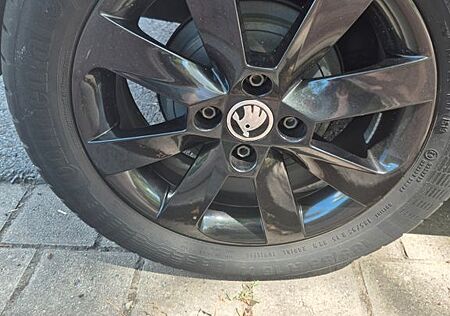 Skoda Citigo 1.0 MPI 44kW CLEVER Green tec CLEVER