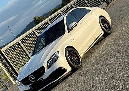 Mercedes-Benz C 63 AMG Mercedes-AMG C 63 S