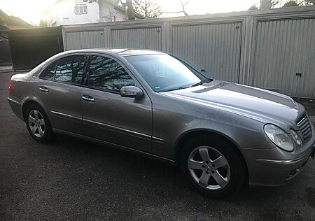 Mercedes-Benz E 320 4MATIC ELEGANCE Elegance