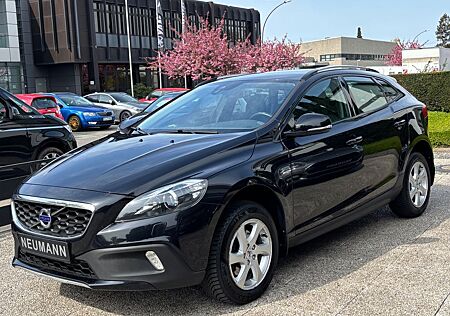 Volvo V40 Cross Country Momentum