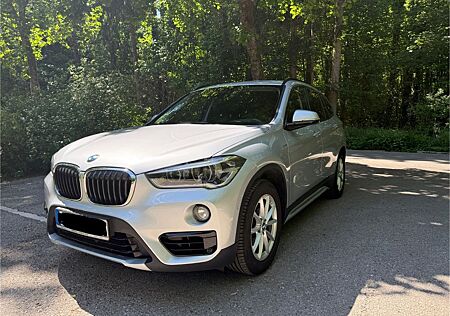 BMW X1 sDrive18i Sport Line Aut Sitzhz Business TOP!