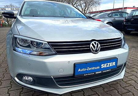 VW Jetta Volkswagen GTI 2.0 TSI DSG Highline*VOLL AUSSTATTUNG