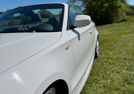 BMW 120i Cabrio -