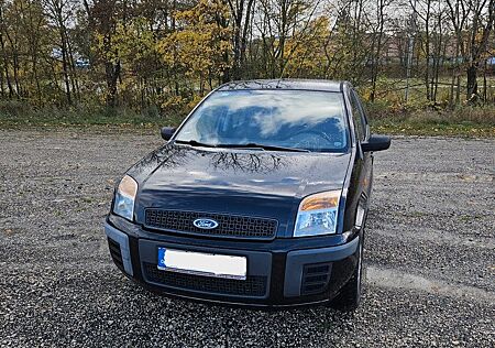 Ford Fusion 1.4 Fun X - TÜV bis 01/2027