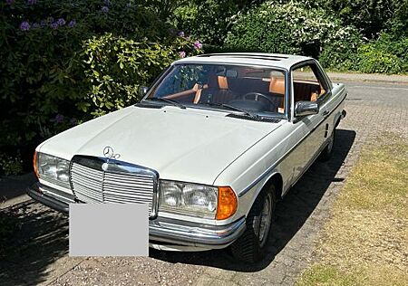 Mercedes-Benz 280 CE