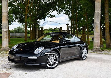 Porsche 997 Carrera 4 Coupé Carrera