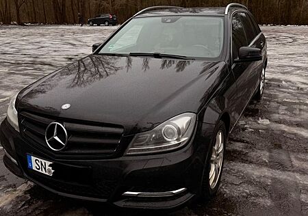 Mercedes-Benz C 250 CDI 4MATIC T AVANTGARDE Autom. AVANTGARDE