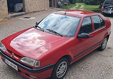 Renault R 19 1.4 RT
