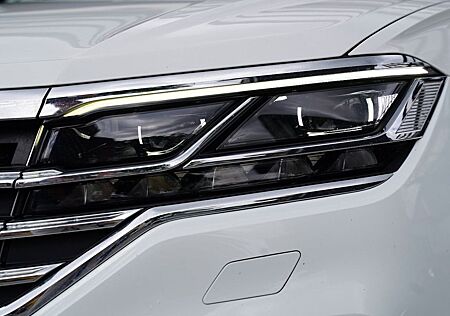 VW Touareg Volkswagen V6 Allradlenkung, Luftfederung, Matrix