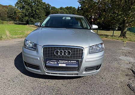 Audi A3 1.6 FSI Attraction