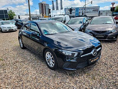 Mercedes-Benz A 220 4MATIC DCT LED NAVI Progressive + Business