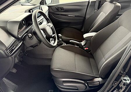 Hyundai i20 Kamera PDC Android Apple Freispr Garantie